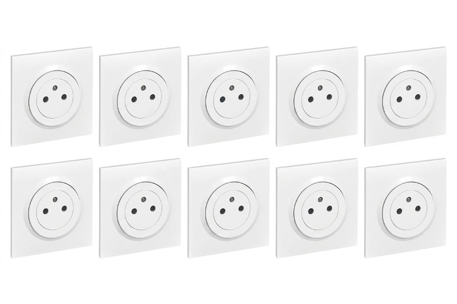 LEGRAND - Prise Electrique Murale 16A avec Terre dooxie Surface + Plaque Carrée - Prise 2P + T Affleurante avec Fond Rétractable - Blanc - Lot de 10